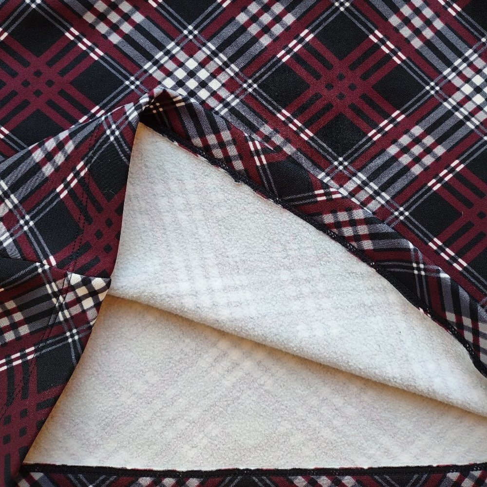 Athleta Thermal Tech Plaid Mini Skirt Women's Size XS Activewear Gorpcore - Picture 5 of 7